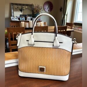 🦆 Dooney & Bourke Bone/Tan Beacon Dome All Leather Woven Satchel